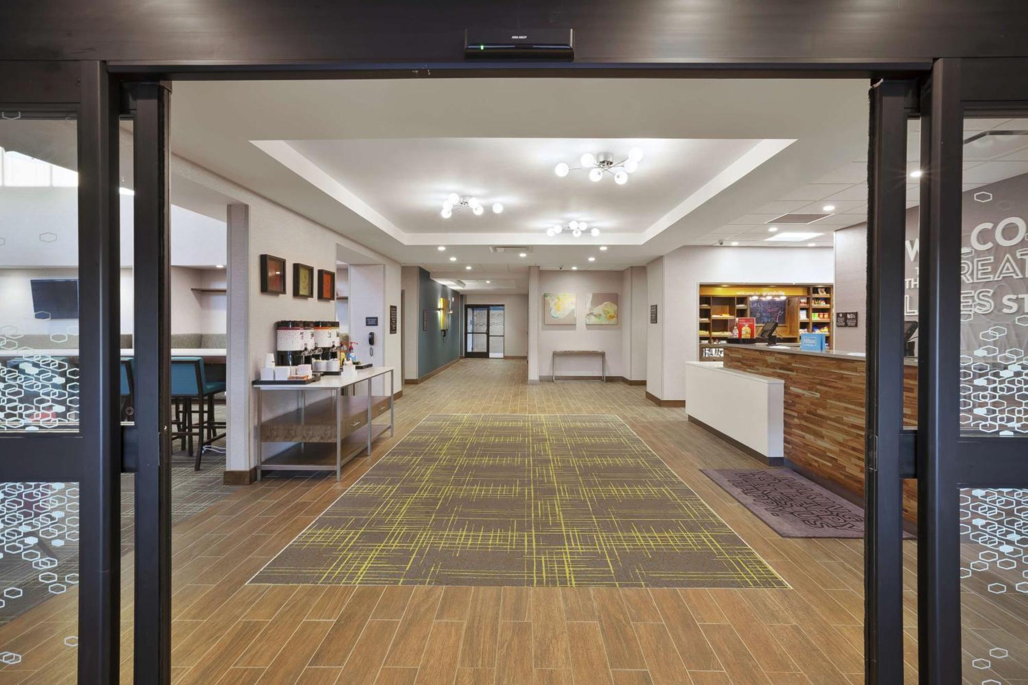 Hampton Inn & Suites Grandville Grand Rapids South Экстерьер фото